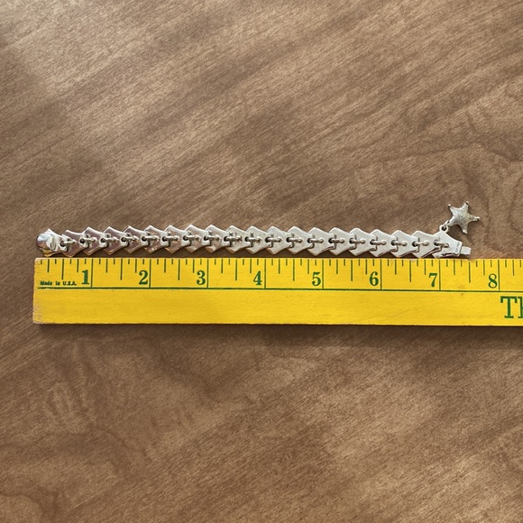 Disney Couture The Little Mermaid Ariel Scale Charm Silver Tone Bracelet & Charm - Picture 14 of 16